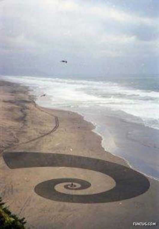 Awesome Art On The Beach