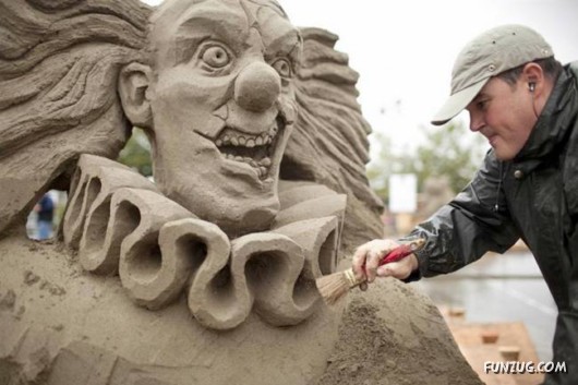 Mind Blowing Sand Sculpture Contest