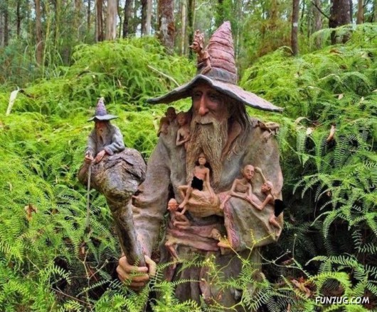 Shaping Trees in an Artistic Way