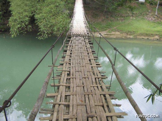 Worlds Most Dangerous Rope Bridges