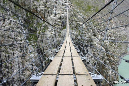 Worlds Most Dangerous Rope Bridges