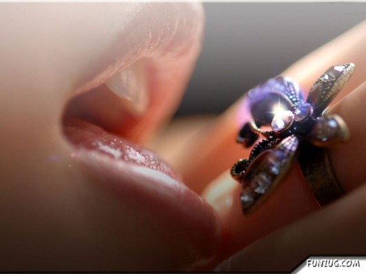 Fashionable Lips 4 You