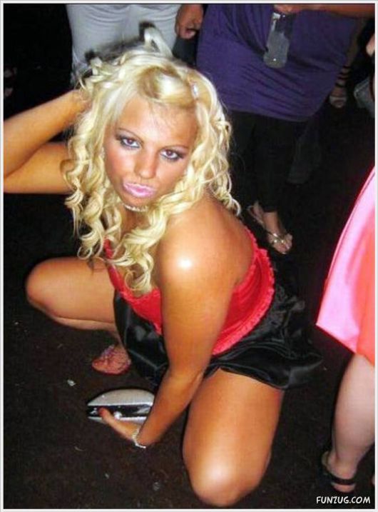 Funny Galz Making Duck Face