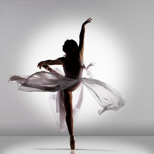 Amazing Dance Shadow Studio | Funzug.com