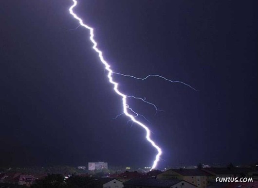 Stuck By Thunder Lightening