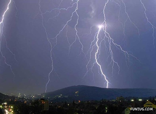 Stuck By Thunder Lightening