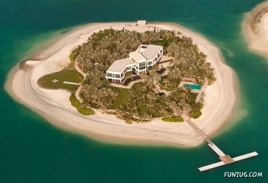 A Helicopter Trip Over Dubai