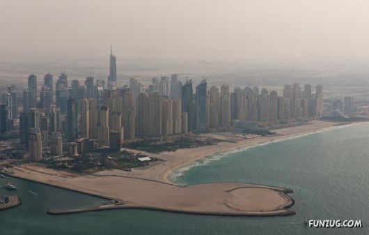 A Helicopter Trip Over Dubai