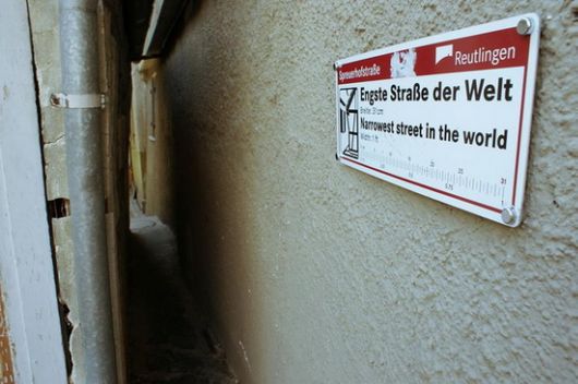 Top 9 Strange Streets In The World