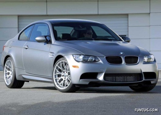 Click to Enlarge - BMW M3 Frozen Gray 2011 Wallpapers