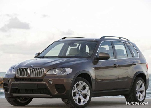 Click to Enlarge -  BMW X5 2011 Wallpapers