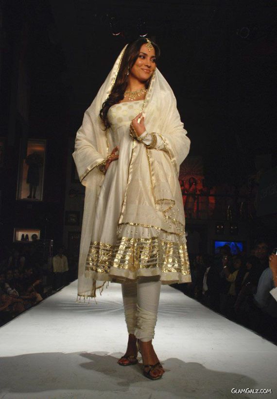 Pretty Lara Dutta in Multiple Shades