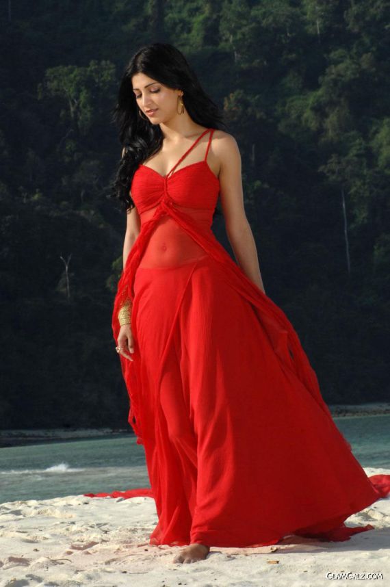 Shruti Hassan Latest Photo Gallery