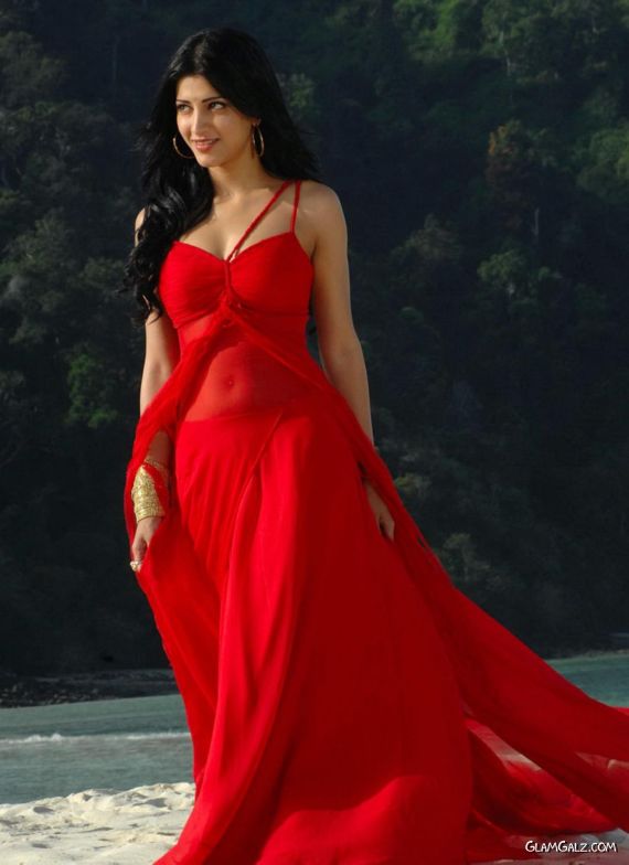 Shruti Hassan Latest Photo Gallery
