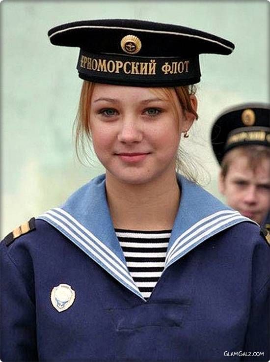 Beautiful Military Women Around the World