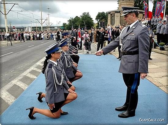 Beautiful Military Women Around the World