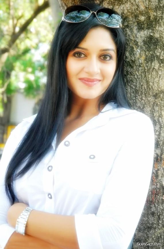 Pretty Tolly Beauty Vimala Raman