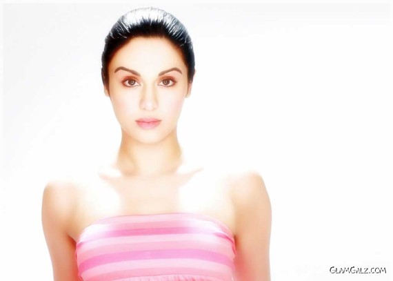 Click to Enlarge - Pretty Blue Eyed Adah Sharma Walls