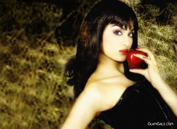 Click to Enlarge - Pretty Blue Eyed Adah Sharma Walls