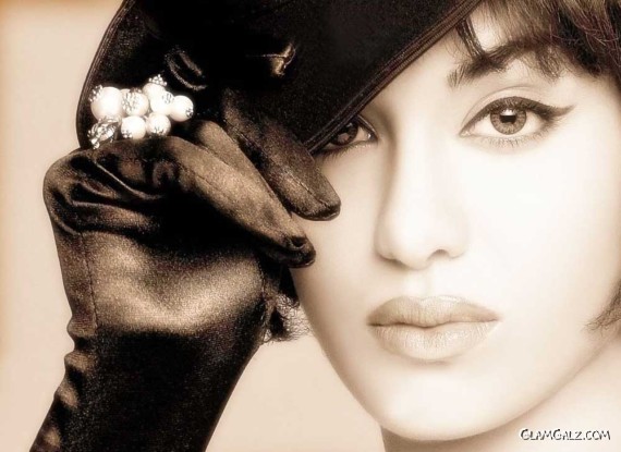 Click to Enlarge - Pretty Blue Eyed Adah Sharma Walls