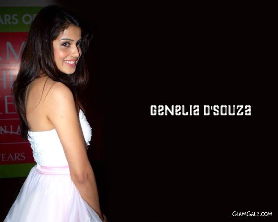 Click to Enlarge - Creative & Artistic Wallpapers