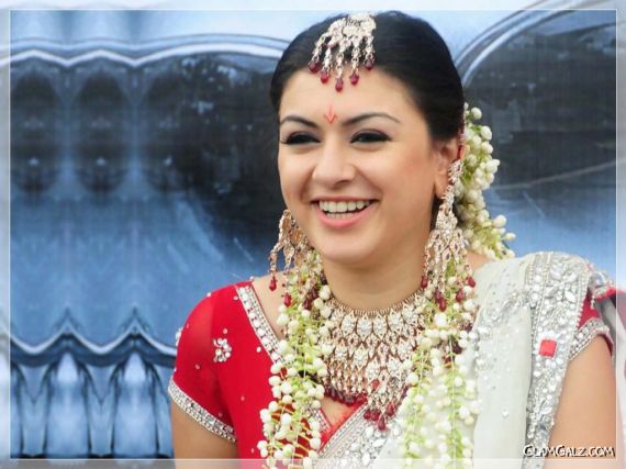 Click to Enlarge - Pretty Hansika Motwani Wallpapers