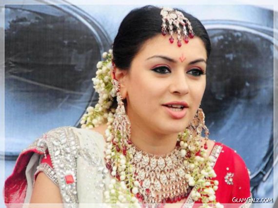 Click to Enlarge - Pretty Hansika Motwani Wallpapers