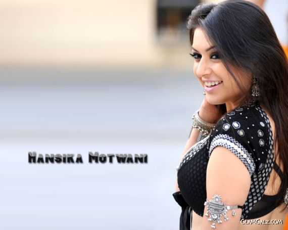 Click to Enlarge - Pretty Hansika Motwani Wallpapers