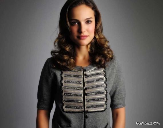 Click to Enlarge - Gorgeous Natalie Portman Walls