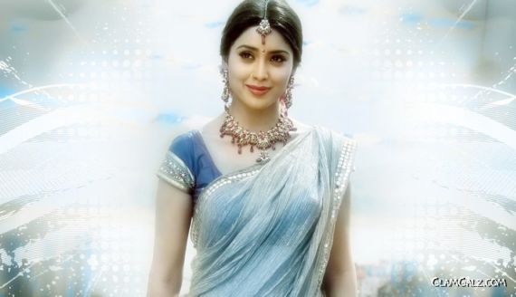 Click to Enlarge - Most Beautiful Wallpapers of Shriya Saran