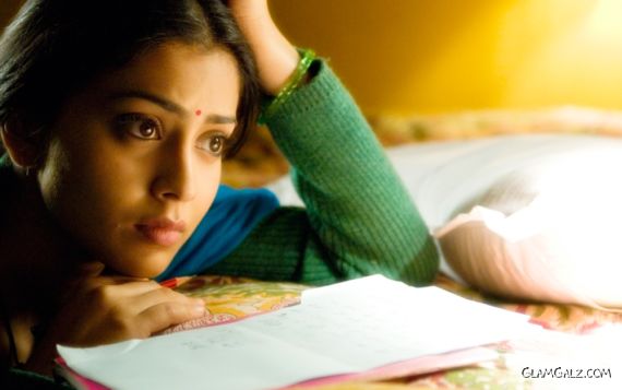 Click to Enlarge - Most Beautiful Wallpapers of Shriya Saran