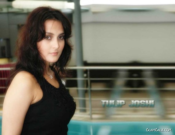 Click to Enlarge - Beautiful Tulip Joshi Wallpapers