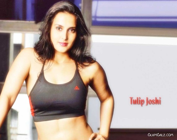 Click to Enlarge - Beautiful Tulip Joshi Wallpapers