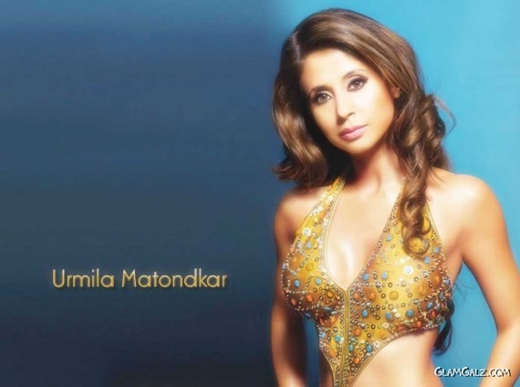Click to Enlarge - Beautiful Urmila Matondkar Walls