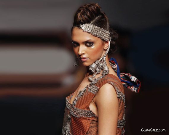 Click to Enlarge - Beautiful Deepika Padukone's HQ Wallpapers