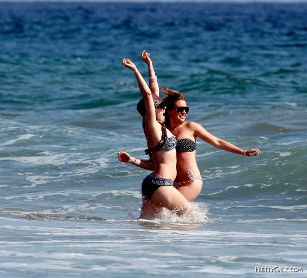Avril Lavigne in Full Bikini Fun