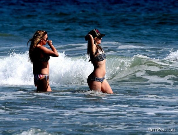 Avril Lavigne in Full Bikini Fun