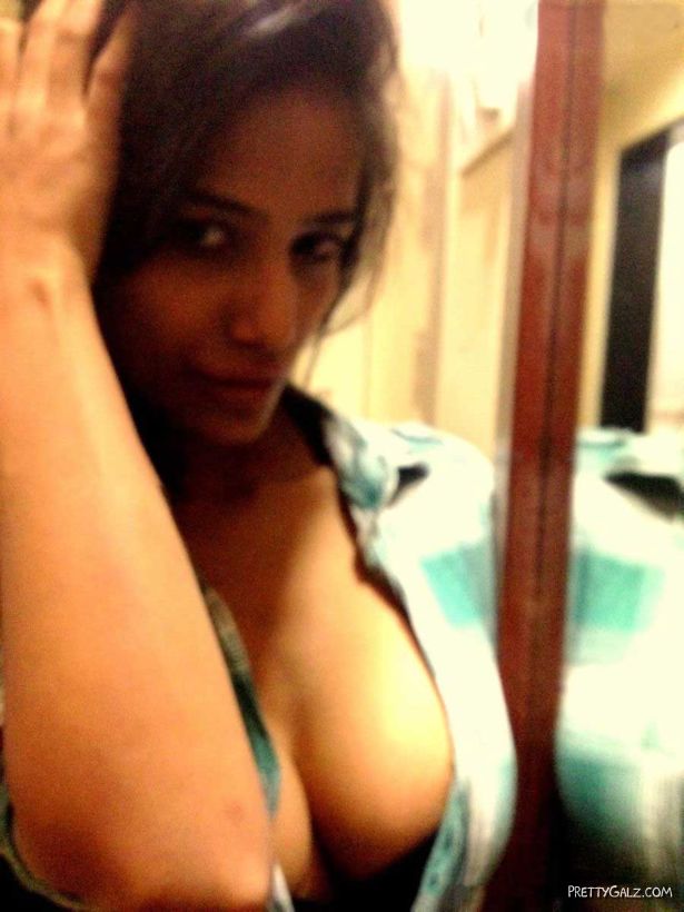 Bold And Beautiful Poonam Pandey