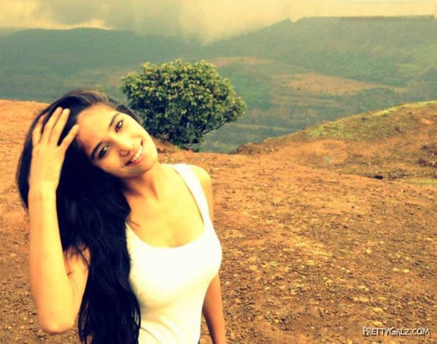 Bold And Beautiful Poonam Pandey