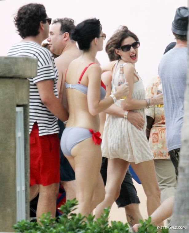 Katy Perry Bikini Photos From Mexico
