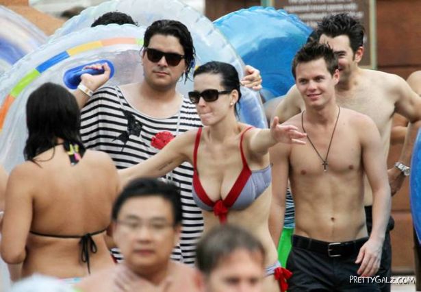 Katy Perry Bikini Photos From Mexico