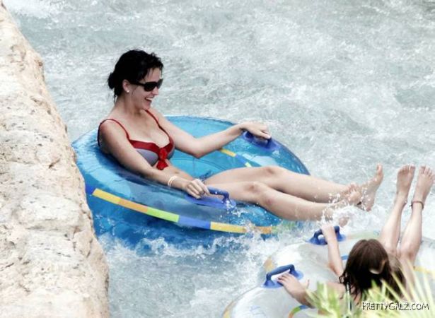 Katy Perry Bikini Photos From Mexico