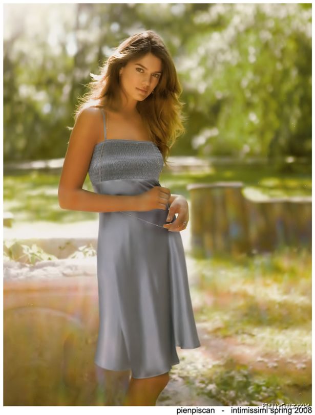 Italian Fashion Model Yesica Toscanini